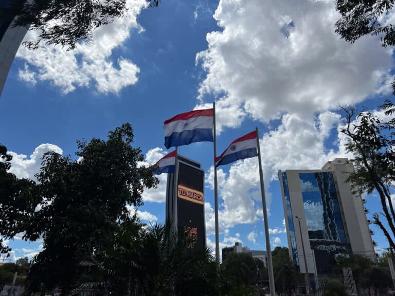 Paraguay flags at Paseo Galleria