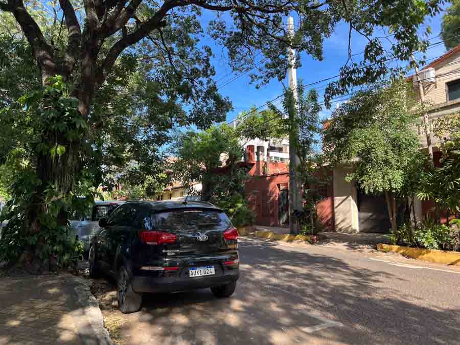 Paraguay streets in the daytime